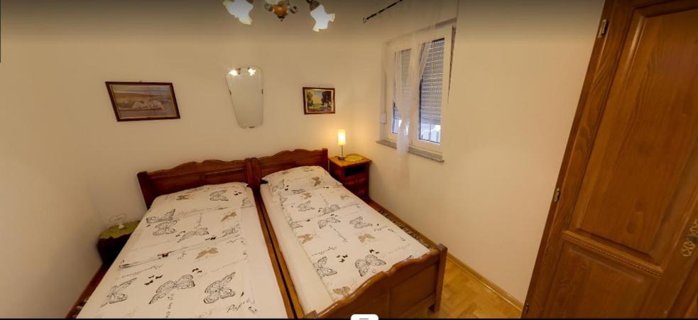 Apartmani Luja Novi Vinodolski Ngoại thất bức ảnh